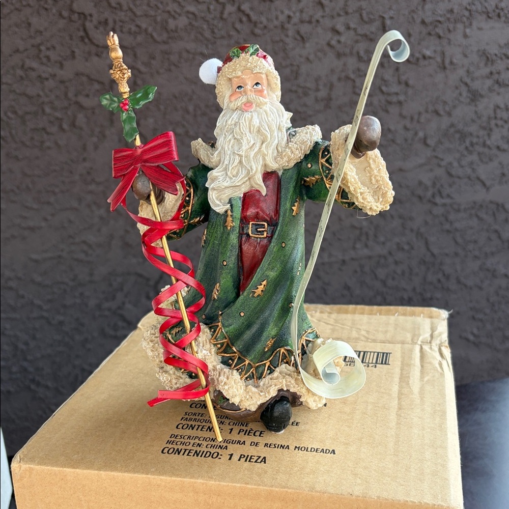 Home Interiors Santa Claus Figurine and Matching 3 Set Ornaments